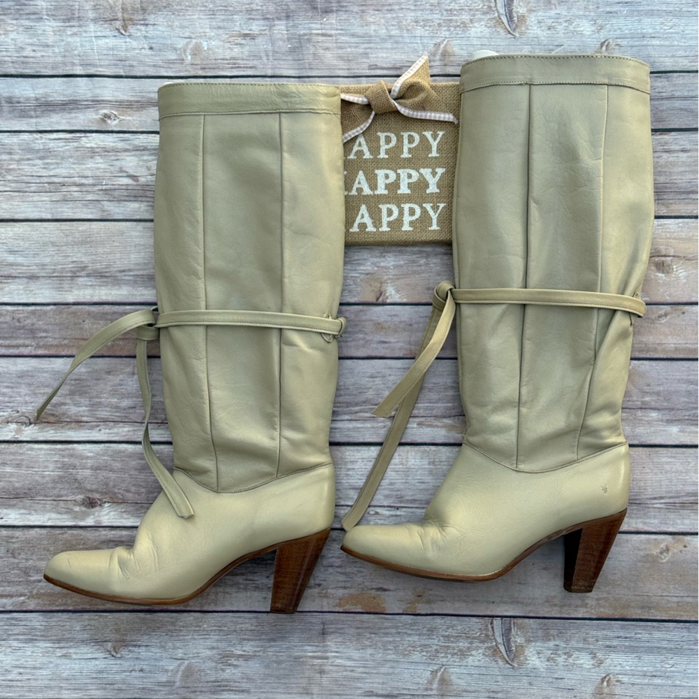 Frye Vintage Elegant Cream Leather Boots size 7-1/2